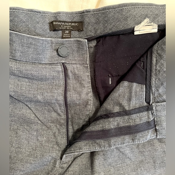 Banana Republic Men’s Shorts - Picture 3 of 3